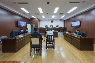 广州队自救直播运动户外榜第一，人气榜第十